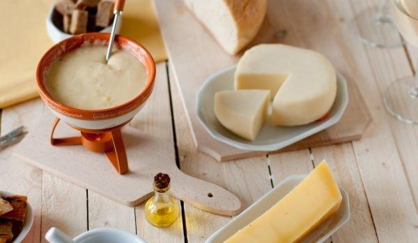 Домашно фондю със сирене | Ресторант Фондю
