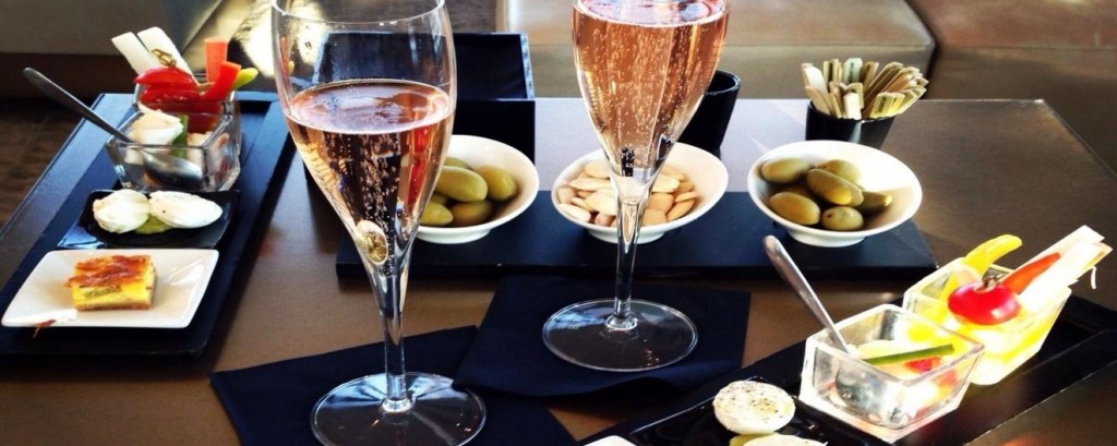 [:bg]Швейцарски аперитиви и специалитети[:en]Swiss hors d'oeuvres[:]