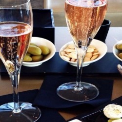 [:bg]Швейцарски аперитиви и специалитети[:en]Swiss hors d'oeuvres[:]