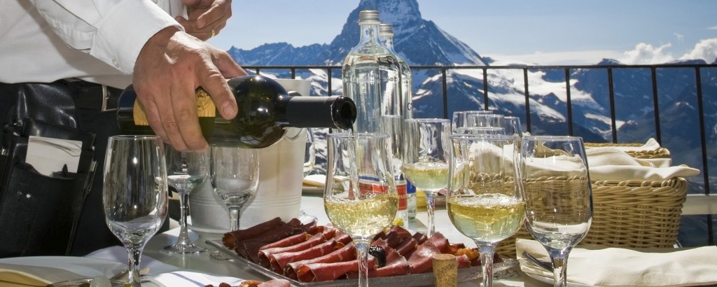 [:bg]Швейцарските алкохолни и коктейлни питиета[:en]Swiss alcoholic and cocktail drinks[:]