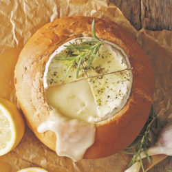 Фондю в хляб – каква е тайната за приготвяне