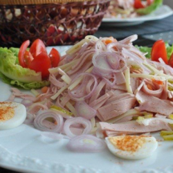 Интересни швейцарски салати