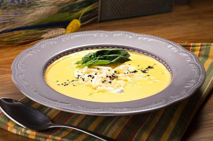 Топли швейцарски супи за студените зимни дни